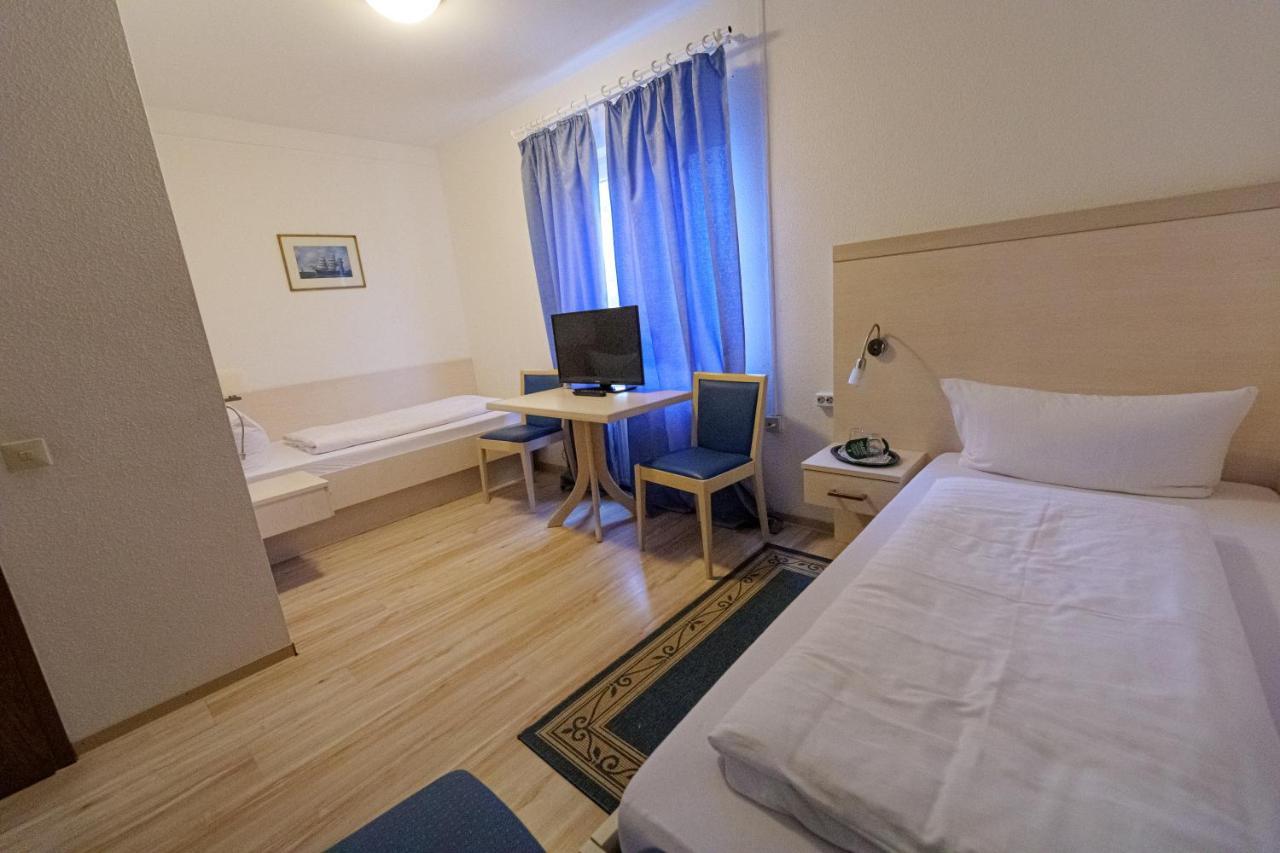 Hotel Zum Klueverbaum 2*